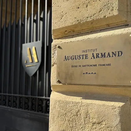 5 Etoiles Domaine De La Yole *
